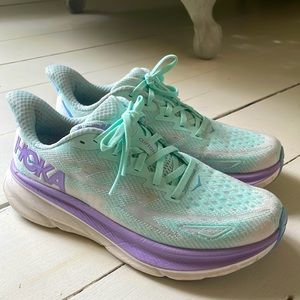 Hoka Clifton 9 Size 7.5